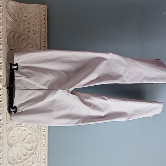 Ellen Tracy Grey Cropped Pants - Picture 3 of 7